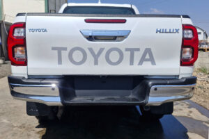 HILUX HIGH 4X4 AT - Toyota (3)